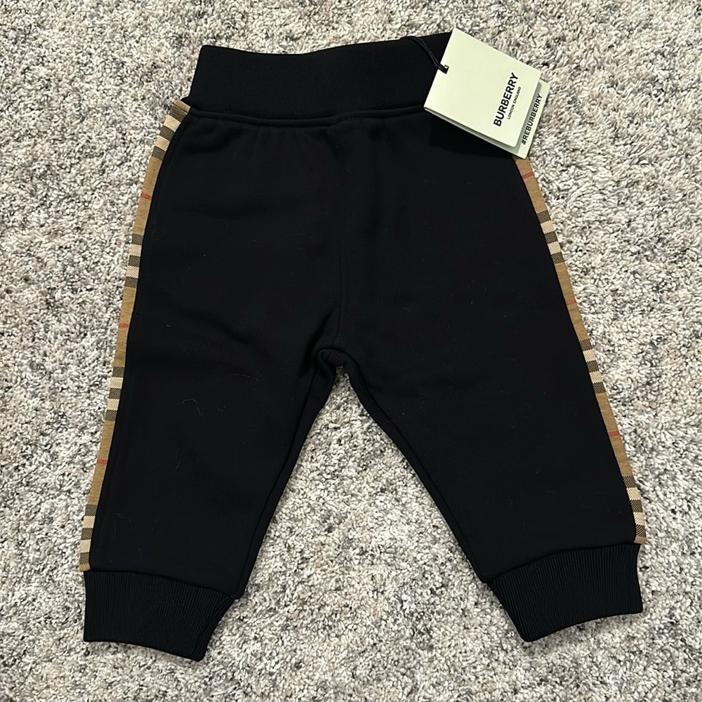 Brand New Burberry baby joggers - Size 12M